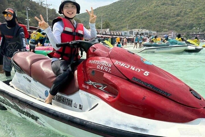 Pattaya Coral Island Day Trip: Snorkel, Jet Ski & Thai Seafood Lunch photo 5