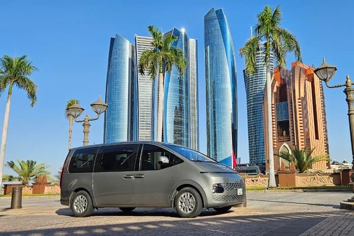 Dubai Private Car with Driver: Custom Sightseeing & Seamless Transfers