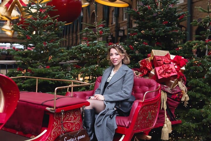 1-Hour Professional London Photography Session: Covent Garden to Soho