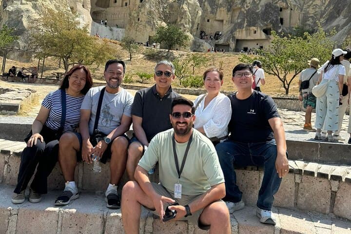 Cappadocia Red Tour: Göreme, Paşabağ, Zelve & Devrent Day Tour with Lunch