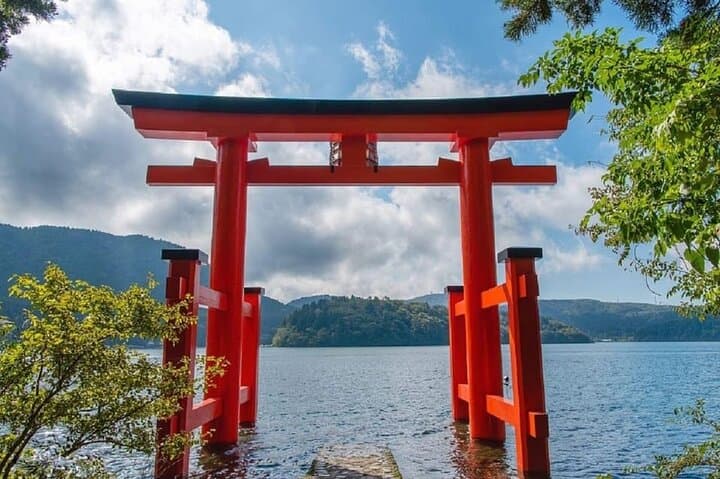 Mt. Fuji, Hakone Ropeway & Oshino Hakkai Day Tour from Tokyo photo 2