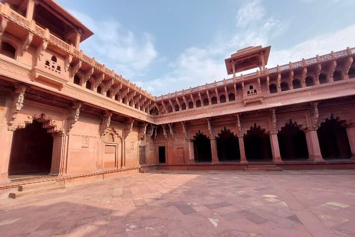 Same-Day Taj Mahal Tour from Delhi: Private Agra Trip with Guide photo 3