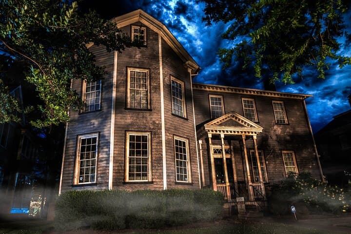 Raleigh Ghosts & Ghouls Walking Tour — Rust, Rebels & Ruins Guide photo 6