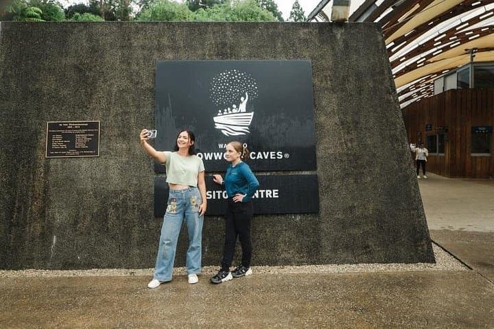 Waitomo Glowworm Caves & Hamilton Gardens Day Tour from Auckland — Guided Day Trip photo 4