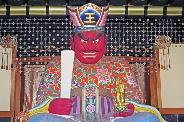Private Walking Tour in Fukagawa: Shrines, Edo Streets & Kiyosumi Garden photo 3