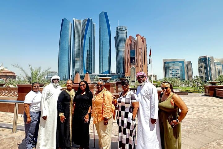 Abu Dhabi Highlights: Sheikh Zayed Mosque & Ferrari World Day Tour