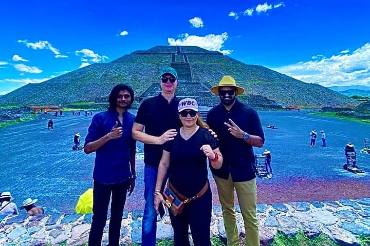 Morning Tour of the Teotihuacan Pyramids: Guided Visit to the Sun and Moon photo 2