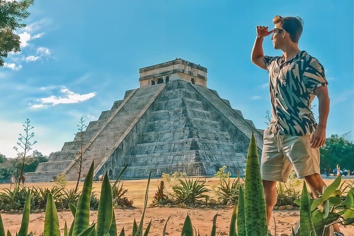 Chichén Itzá, Saamal Cenote & Valladolid Day Trip from Cancún