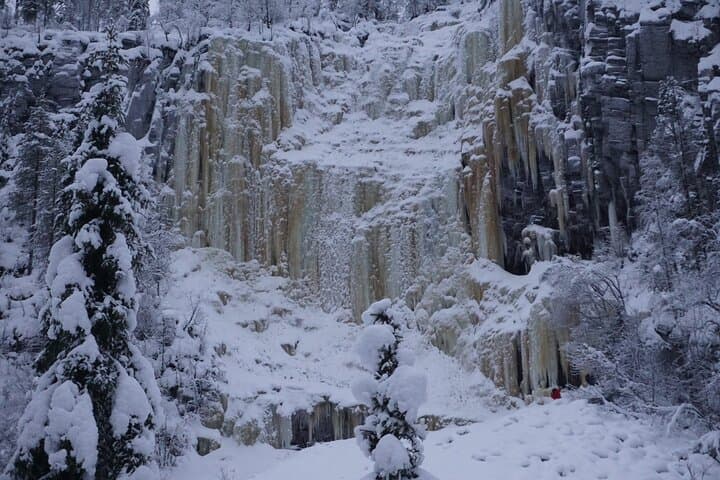 Korouoma Frozen Waterfalls: Winter Loop Hike Through a Majestic Lapland Canyon photo 3