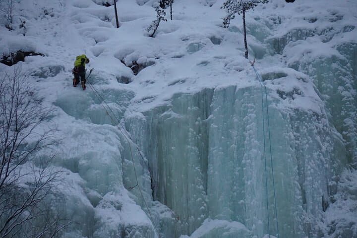 Korouoma Frozen Waterfalls: Winter Loop Hike Through a Majestic Lapland Canyon photo 5