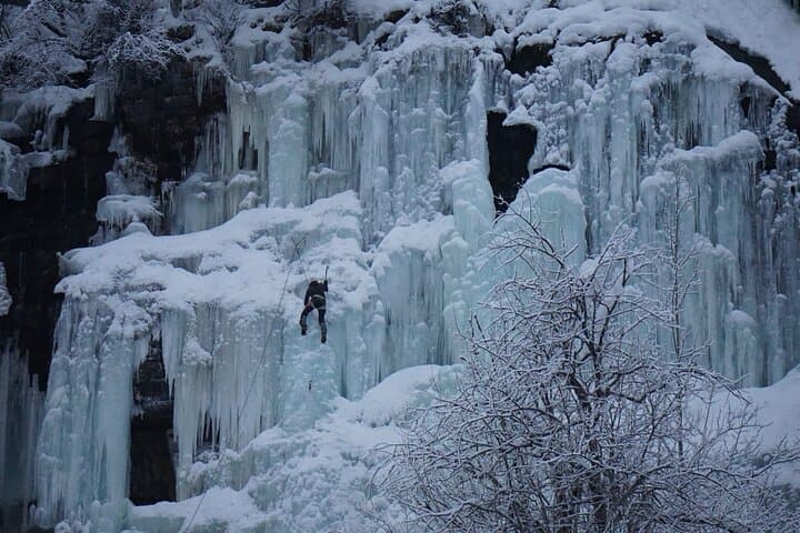 Korouoma Frozen Waterfalls: Winter Loop Hike Through a Majestic Lapland Canyon