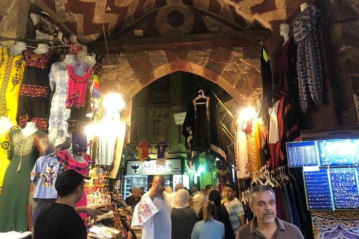 Cairo Certified Shopping Tour: Papyrus, Cartouches & Egyptian Cotton