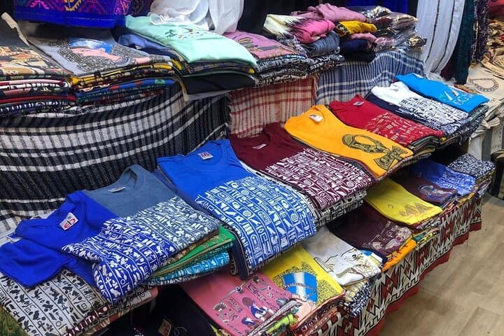 Cairo Certified Shopping Tour: Papyrus, Cartouches & Egyptian Cotton photo 2