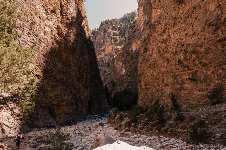 Full-Day Samaria Gorge Hike from Heraklion — 16km Descent Through Crete's White Mountains photo 4