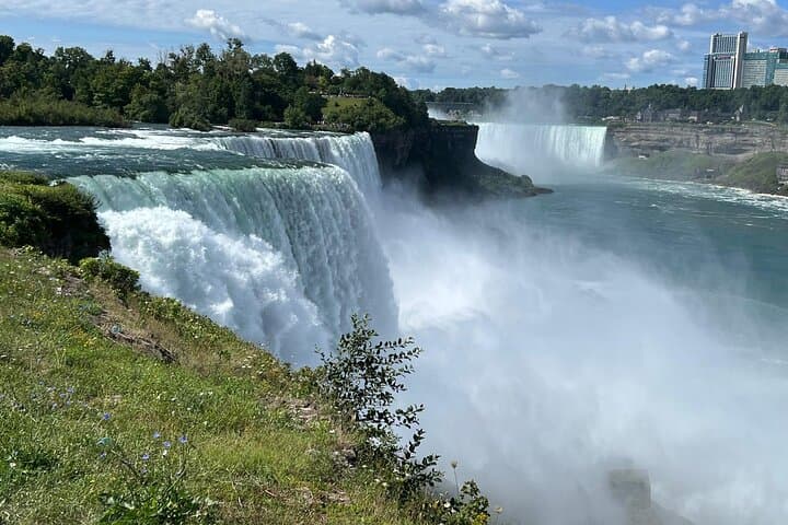 Niagara Falls Private Day Tour from New York City: Full-Day Road Trip to the Falls photo 3