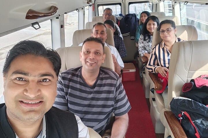 Explore Delhi's Markets: Half- or Full-Day Shopping Tour with Female Consultant photo 4
