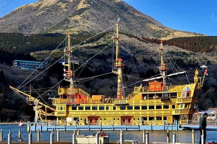 Mt Fuji and Hakone Private Day Tour from Tokyo with Bullet Train Return photo 4