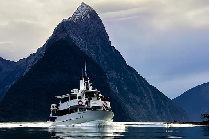 Milford Sound Small-Group Tour and Cruise from Queenstown — Scenic Day Trip photo 2