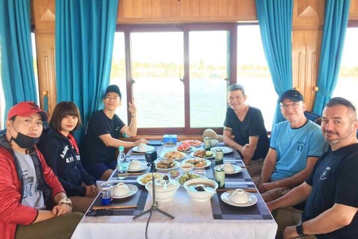 Two-Day Ninh Binh and Ha Long Bay: Sampans, Steps and a Deluxe Cruise photo 6