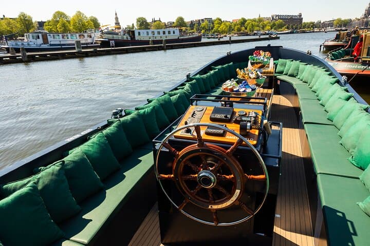 Amsterdam Open-Boat Canal Cruise: Guided Tour with Unlimited Drinks photo 4