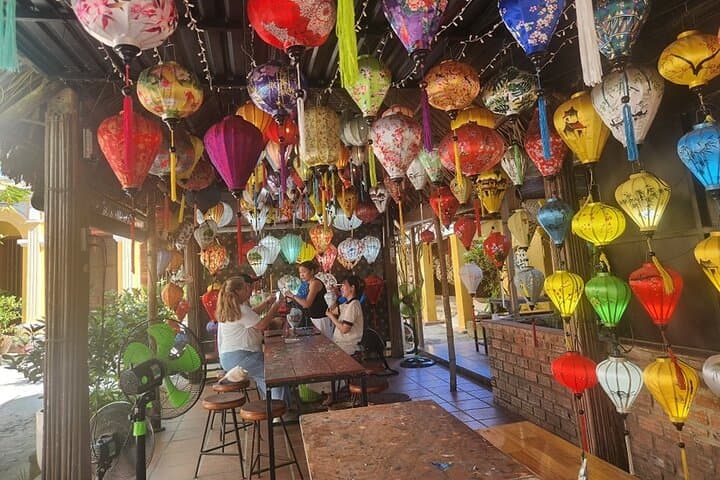 Hoi An Walking Tour and Lantern Making: Private Morning or Afternoon Experience