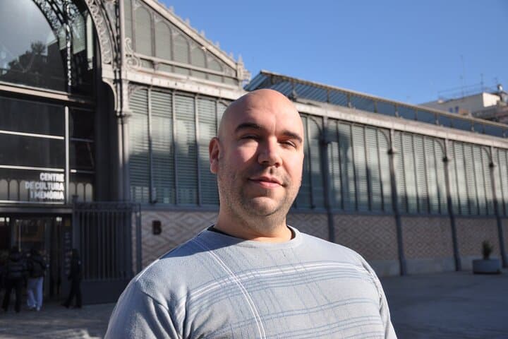 Walking Barcelona: Monuments & Hidden Gems with a Local Guide photo 6