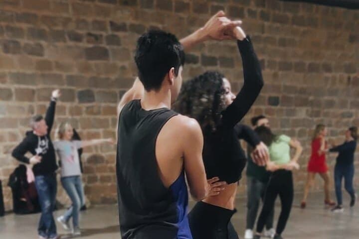 Barcelona Salsa & Latin Dance Night: Beginner-Friendly Workshop and Club Crawl photo 2