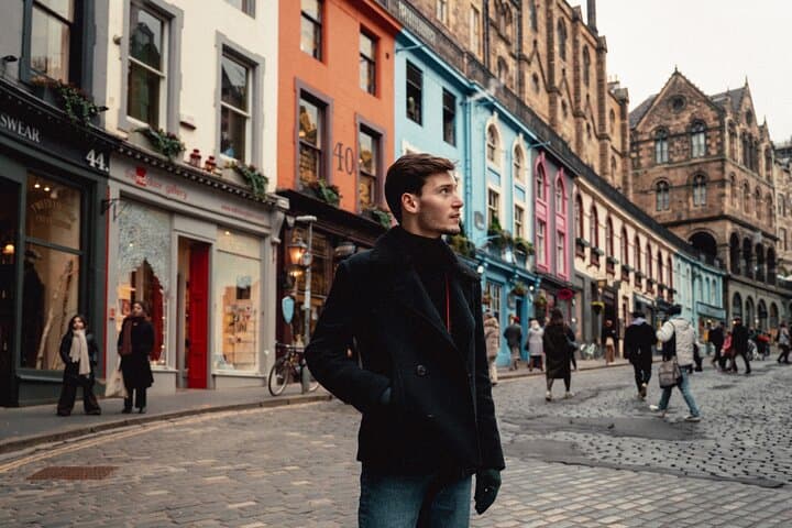Private Photoshoot with Edinburgh Castle Views — Professional Vacation Photography photo 6