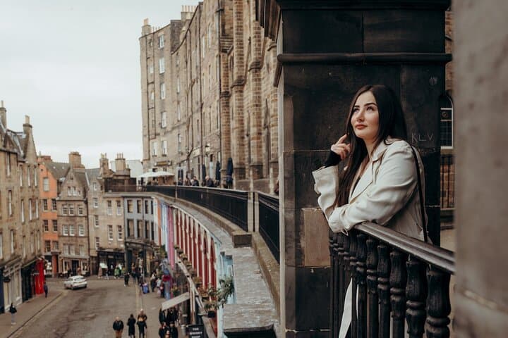 Private Photoshoot with Edinburgh Castle Views — Professional Vacation Photography photo 2