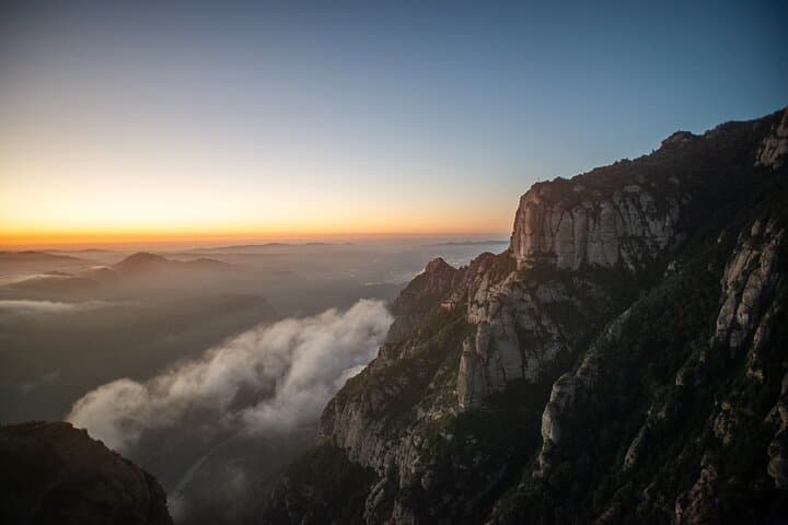 Montserrat Sunrise Tour & Catalan Brunch: Private Morning from Barcelona