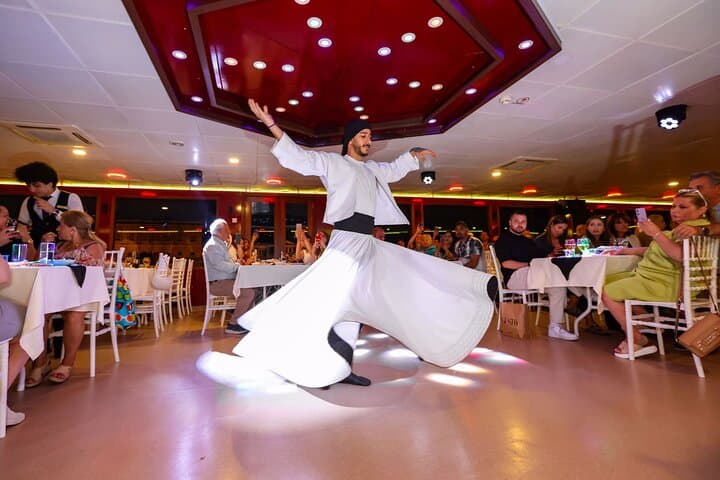 Bosphorus Dinner Cruise and Turkish Night: Evening Cruise with Live Shows photo 5