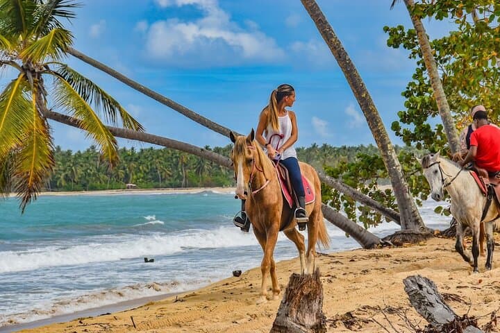 Horseback and 4x4 Beach Adventure in Miches — El Limón Day Trip photo 6
