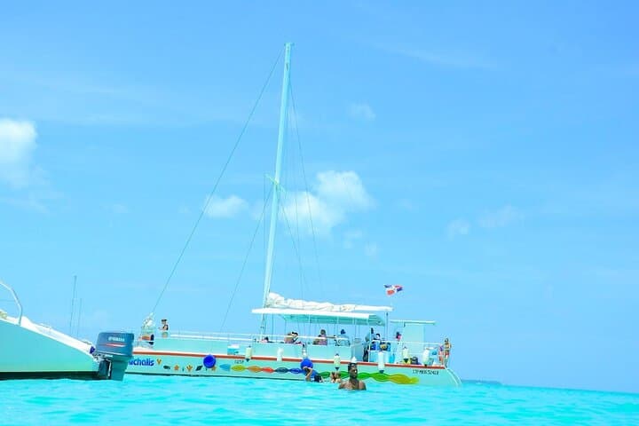 Saona Island Day Trip from Santo Domingo: Catamaran, Natural Pool & Pristine Beaches photo 4