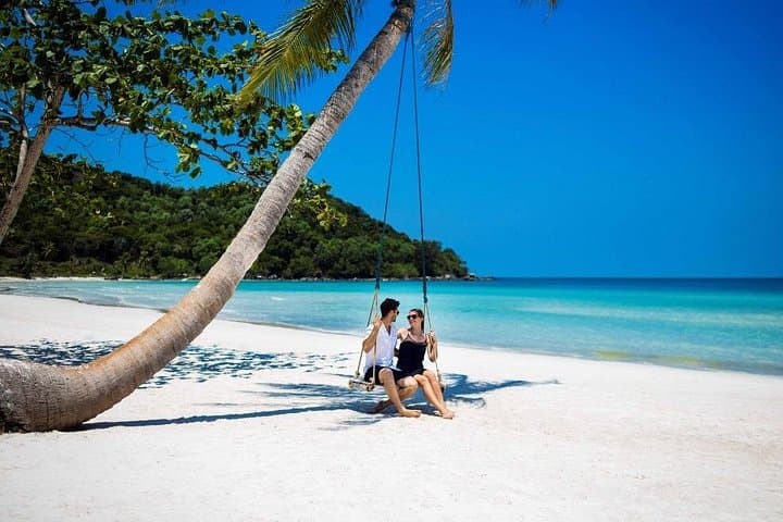 Phu Quoc Northern Escape: Kayaking Cua Can River & Starfish Beach Day Tour photo 5