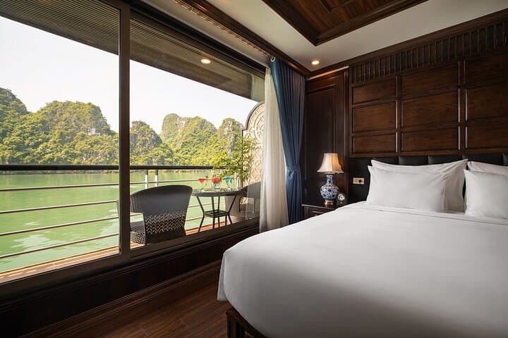 Lan Ha Bay Overnight Cruise: La Casta Regal 2-Day Experience photo 5