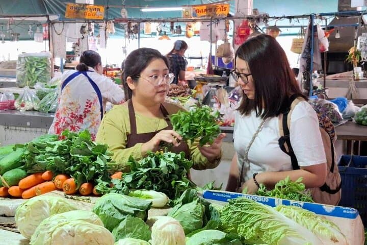 Chiang Mai Scenic Train & Organic Farm Thai Cooking Class photo 4