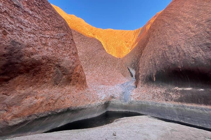 Sunrise at Uluru: Private Cultural Tour with Local Anangu Insights photo 5