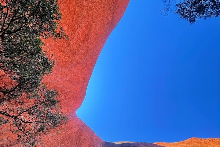 Sunrise at Uluru: Private Cultural Tour with Local Anangu Insights photo 6