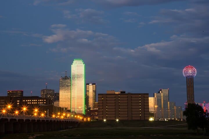 Dallas Private Sightseeing Tour — Sixth Floor Museum, Arboretum & Reunion Tower in One Day photo 2