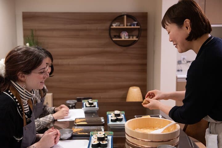 Nishiki Market Private Sushi Class & Townhouse Sake Tasting in Kyoto photo 2