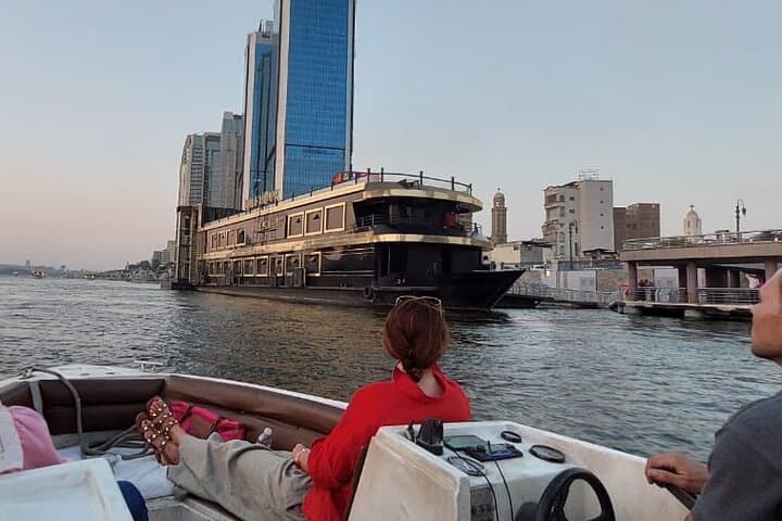 Cairo Speedboat Adventure: One-Hour Nile Cruise Past Cairo Tower & Gezira
