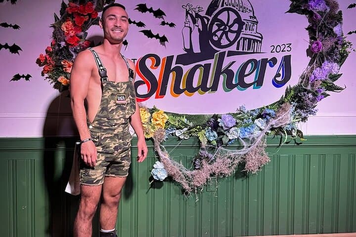 Washington DC LGBTQ Bar Crawl with a Local Bartender — U Street Nightlife Guide photo 5
