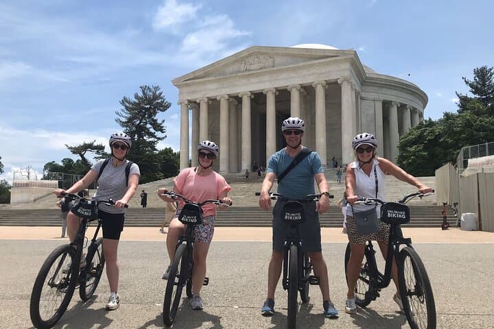 Pedaling Through History: Private Washington DC Monuments Bike Tour