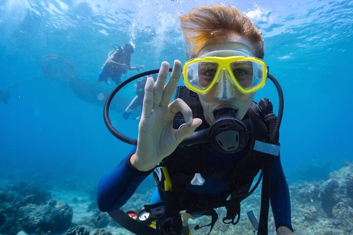 Tahiti Scuba Baptism: Beginner Diving in Turquoise Waters photo 3