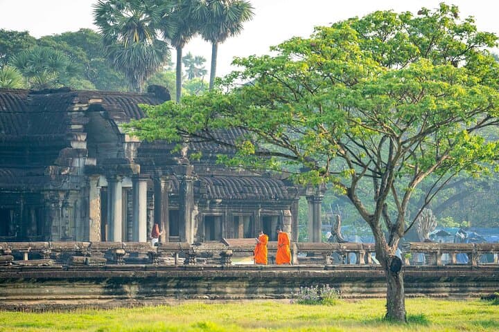 Classic 3-Day Angkor Temples Tour: Angkor Wat, Bayon & Ta Phrom