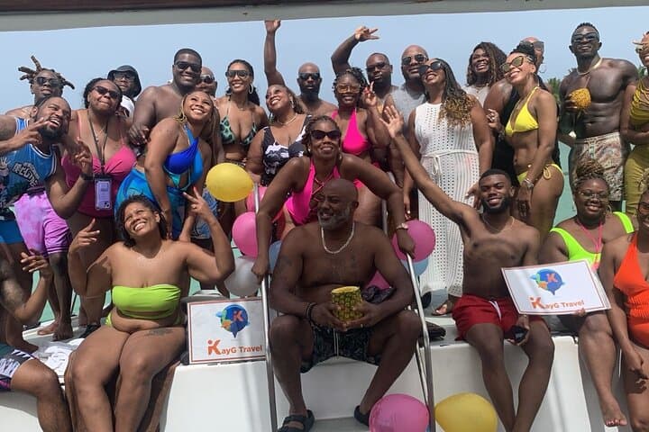 Punta Cana Party Catamaran Cruise: Snorkel, Natural Pool & Open Bar photo 2