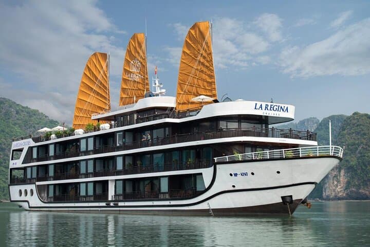 La Regina 3-Day Cruise: Halong & Lan Ha Bay — Kayaking, Viet Hai Village & Cat Ba Cave photo 4