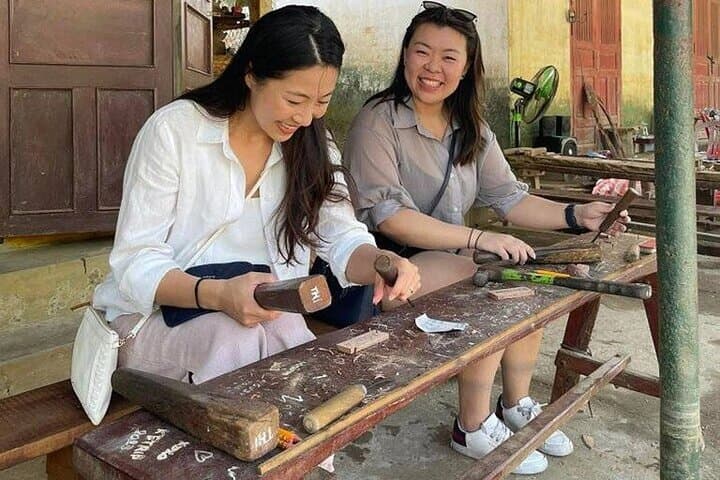 Hoi An Basket Boat Tour & Traditional Craft Classes — Lanterns, Fans and Calligraphy photo 5