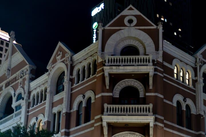 Austin Walking Ghost Tour: Haunted History & Downtown Night Walk photo 5
