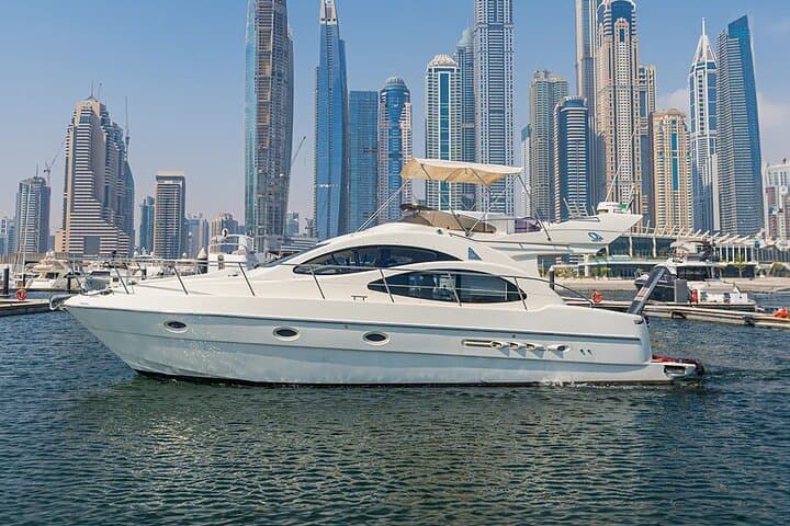 Dubai Marina Yacht Cruise: Breakfast or BBQ on a Shared Yacht photo 2